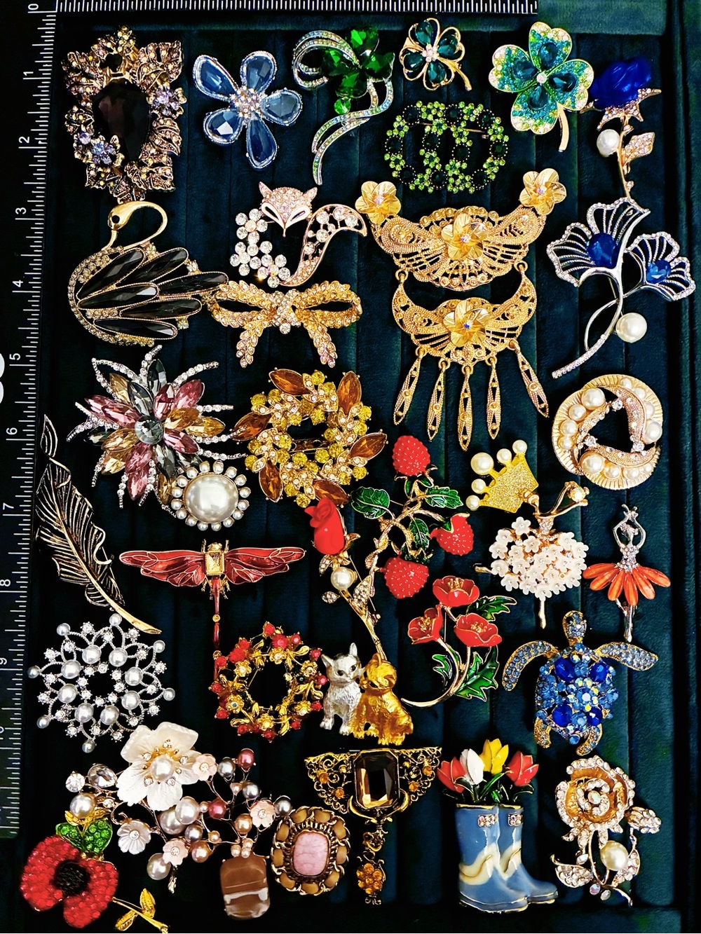 35pc Mixed Rhinestone Pearl Floral Brooch Pin Lot Flower Gold Silver Tone